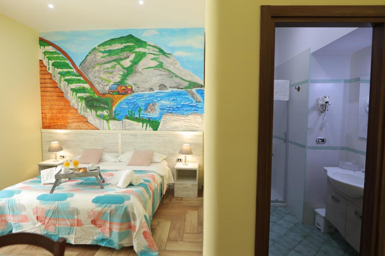 L'Ammor E Napule Bed & Breakfast เนเปิลส์ ภายนอก รูปภาพ